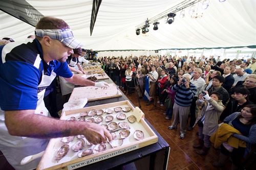 FESTIVAL-INTERNACIONAL-DE-LA-OSTRA-Y-EL-MARISCO-DE-GALWAY