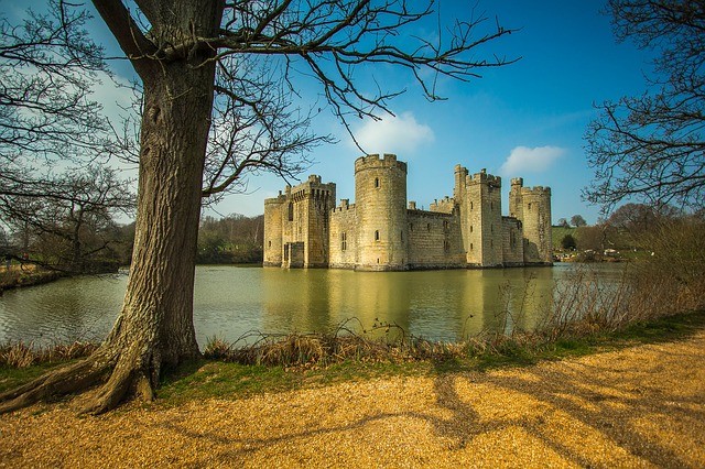 El Castillo del Pantano en los Caballeros de la Mesa Cuadrada
